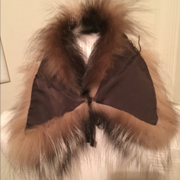 Prada fox scarf/collar yummy - Picture 7 of 9